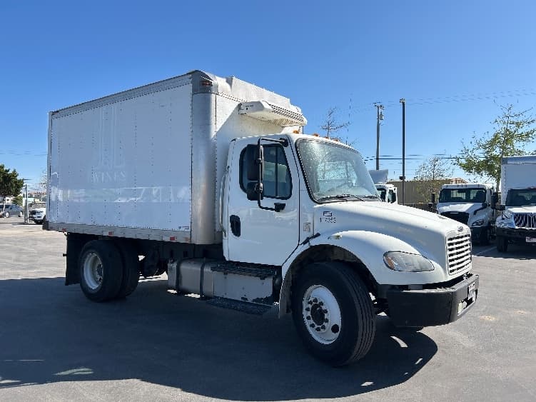 2015 Freightliner M2 106