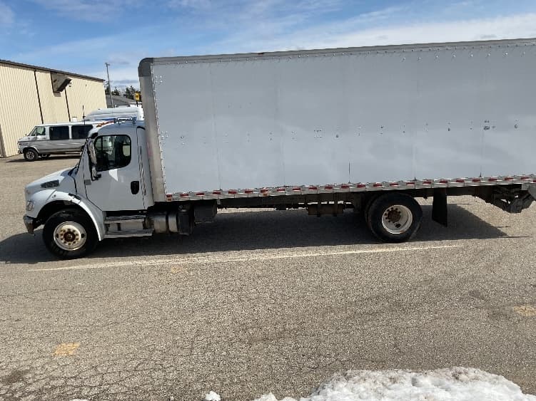 2020 Freightliner M2 106 in Cadillac, MI — photo 4