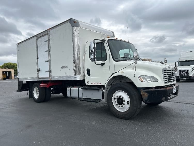 2016 Freightliner M2 106