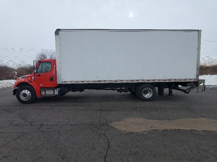 2017 Freightliner M2 106 in White Deer, PA — photo 4