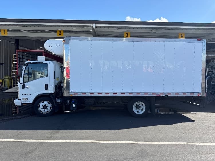 2017 Isuzu NQR in Torrance, CA — photo 4
