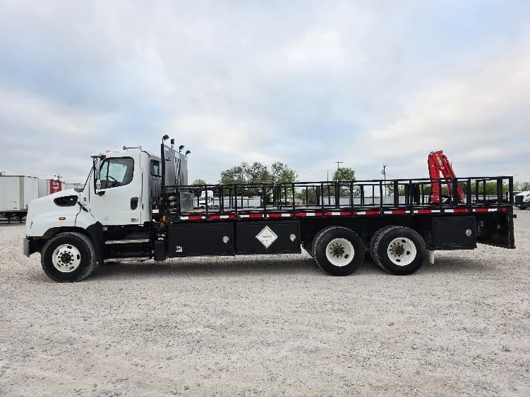 2016 Freightliner 114SD in Weatherford, TX — photo 4