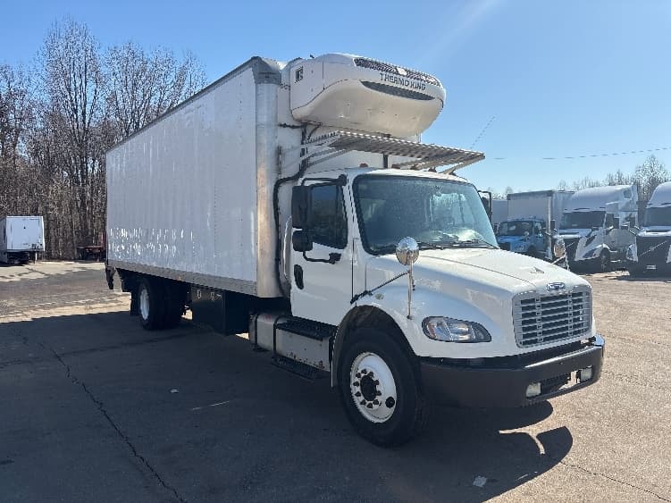 2017 Freightliner M2 106