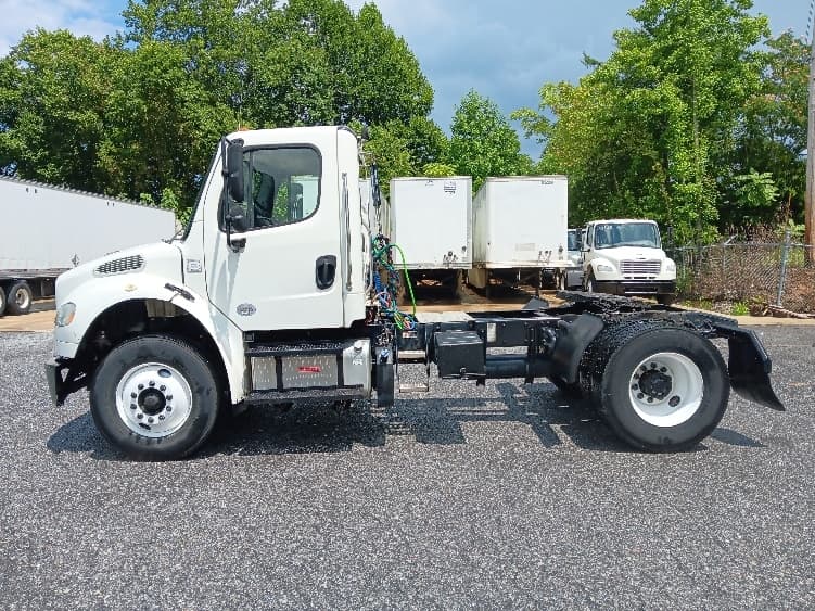 2018 Freightliner M2 106 in Morristown, TN — photo 4