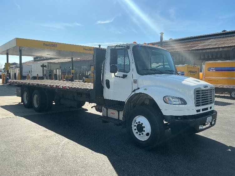 2018 Freightliner M2 106