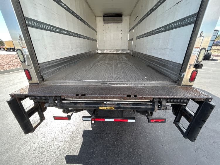 2017 Freightliner M2 106 in Aurora, CO — photo 10