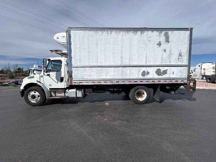 2017 Freightliner M2 106 in Aurora, CO — photo 4