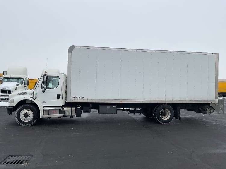2023 Freightliner M2 106 in Indianapolis, IN — photo 4