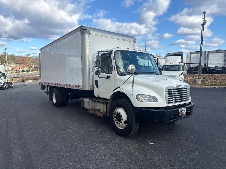 2017 Freightliner M2 106