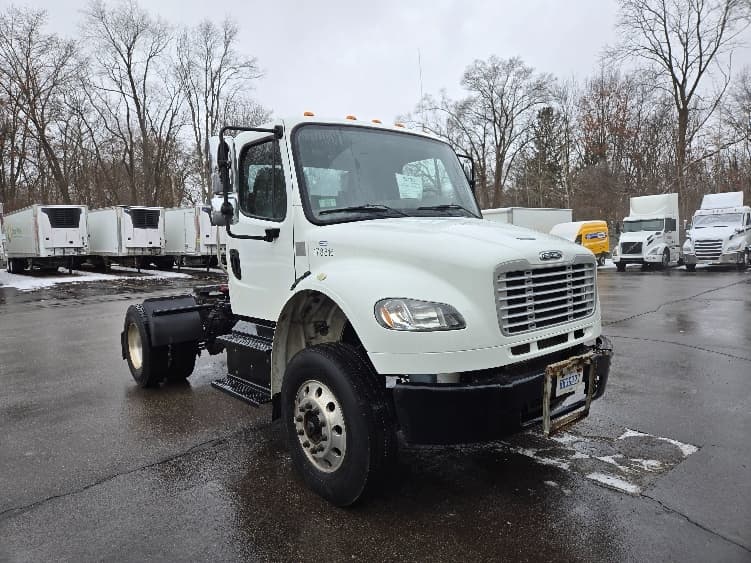 2018 Freightliner M2 106