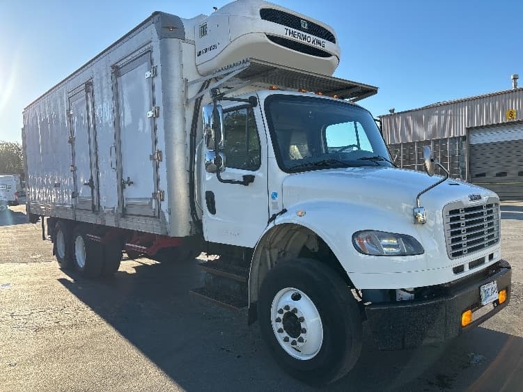 2018 Freightliner M2 106