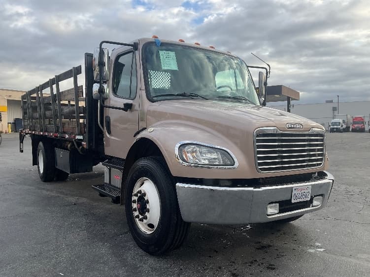 2018 Freightliner M2 106