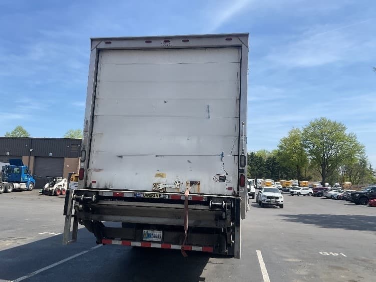 2018 Hino 338 in Capitol Heights, MD — photo 7