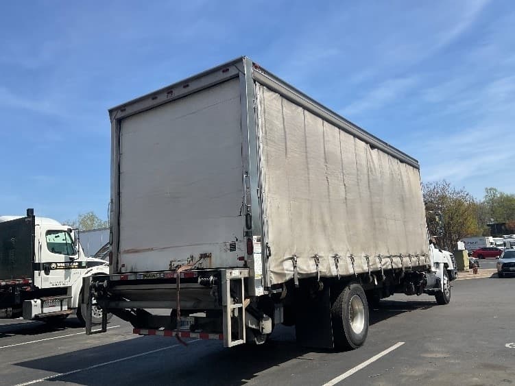 2018 Hino 338 in Capitol Heights, MD — photo 9