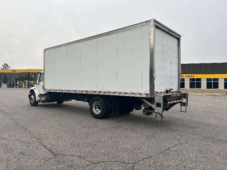 2018 Freightliner M2 106 in Prince George, VA — photo 6