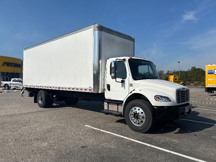 2018 Freightliner M2 106