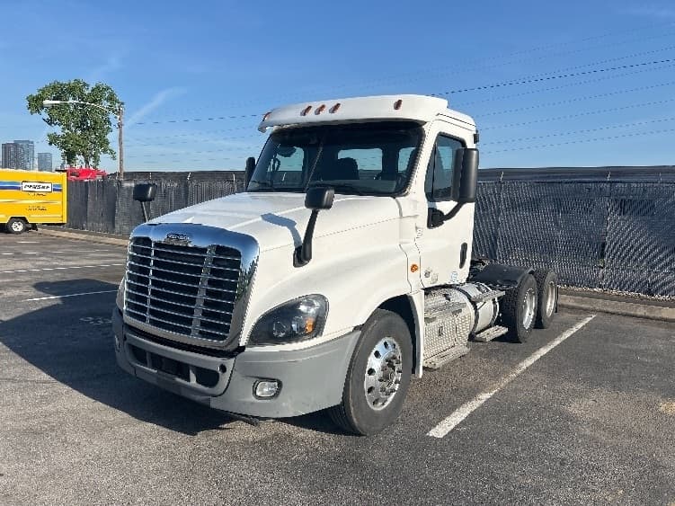 2019 Freightliner Cascadia in Nashville (Mount Juliet), TN — photo 3