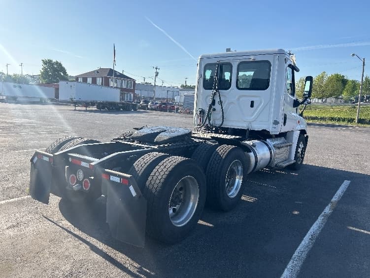 2019 Freightliner Cascadia in Nashville (Mount Juliet), TN — photo 7