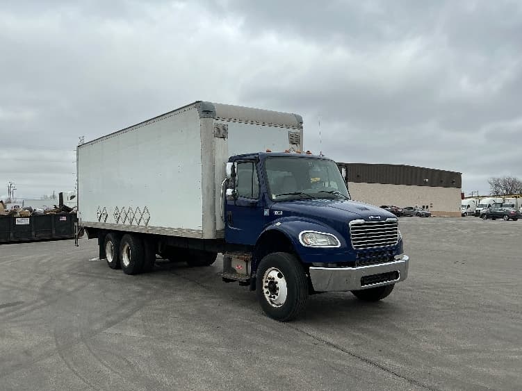 2018 Freightliner M2 106