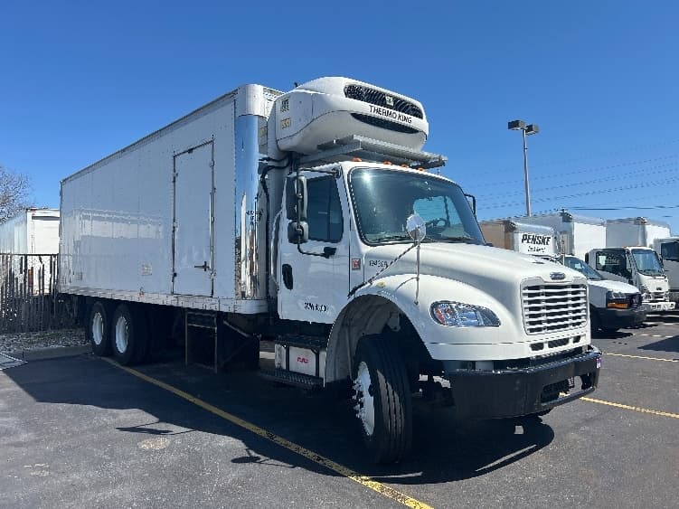 2018 Freightliner M2 106