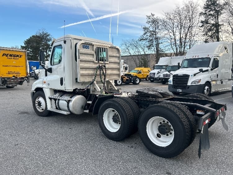 2018 Freightliner Cascadia in Greensboro, NC — photo 5
