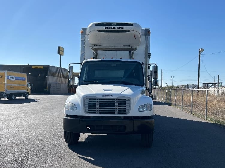2018 Freightliner M2 106 in Harlingen, TX — photo 2