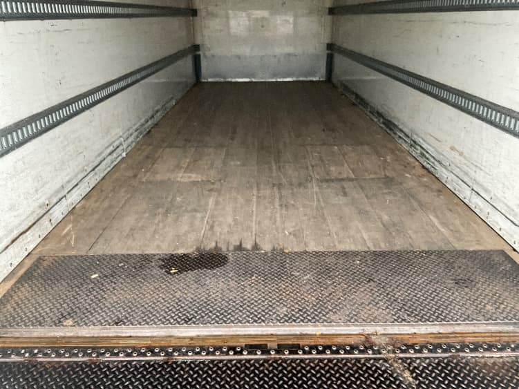 2018 Freightliner M2 106 in Tampa, FL — photo 10