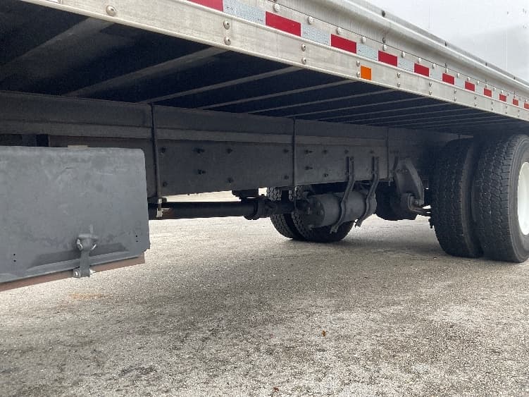 2018 Freightliner M2 106 in Tampa, FL — photo 5