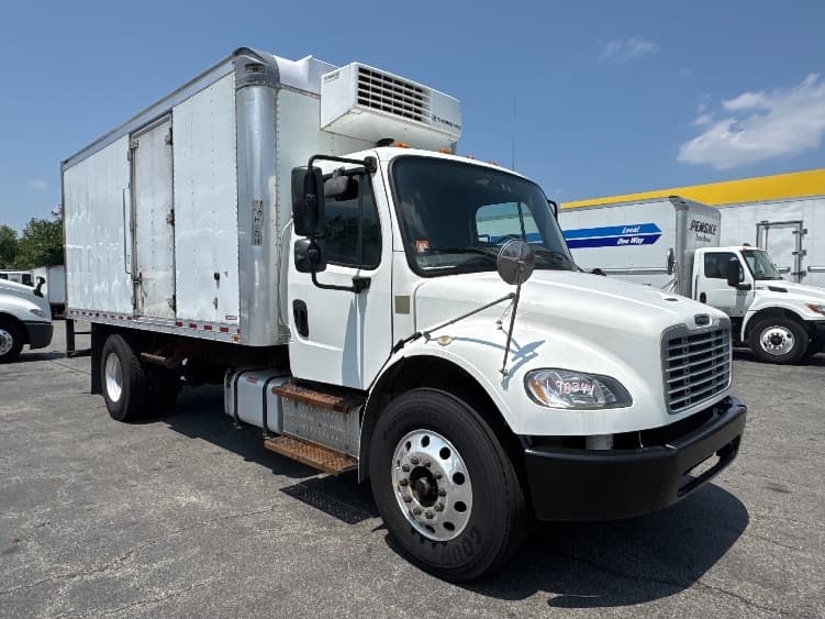 2019 Freightliner M2 106