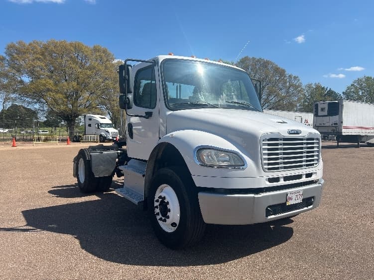 2020 Freightliner M2 106