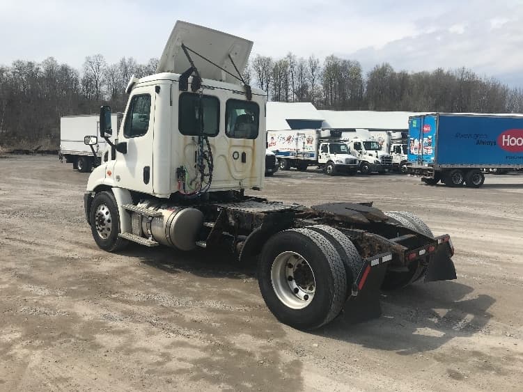 2018 Freightliner Cascadia in Whitesboro, NY — photo 5
