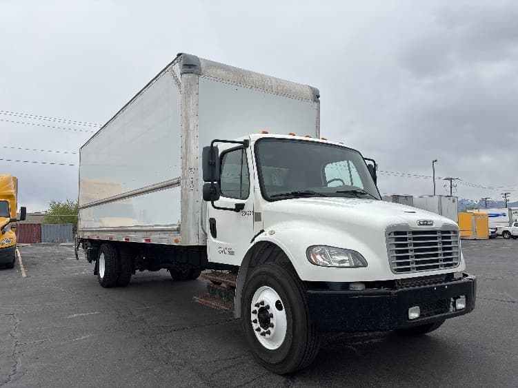 2018 Freightliner M2 106