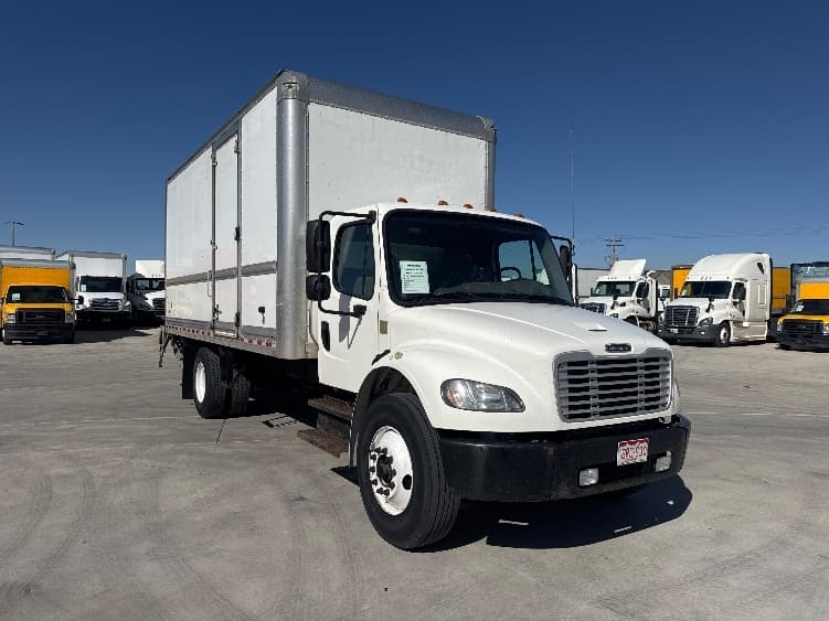 2018 Freightliner M2 106