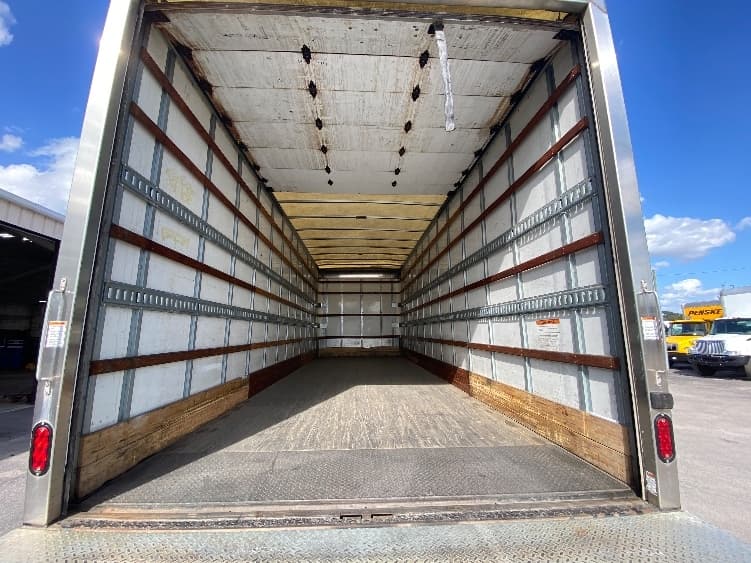 2018 Freightliner M2 106 in Ocala, FL — photo 10