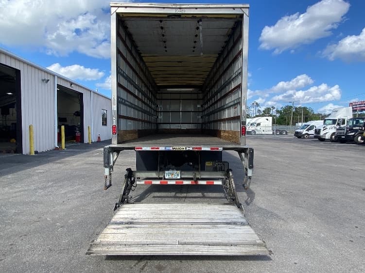 2018 Freightliner M2 106 in Ocala, FL — photo 9