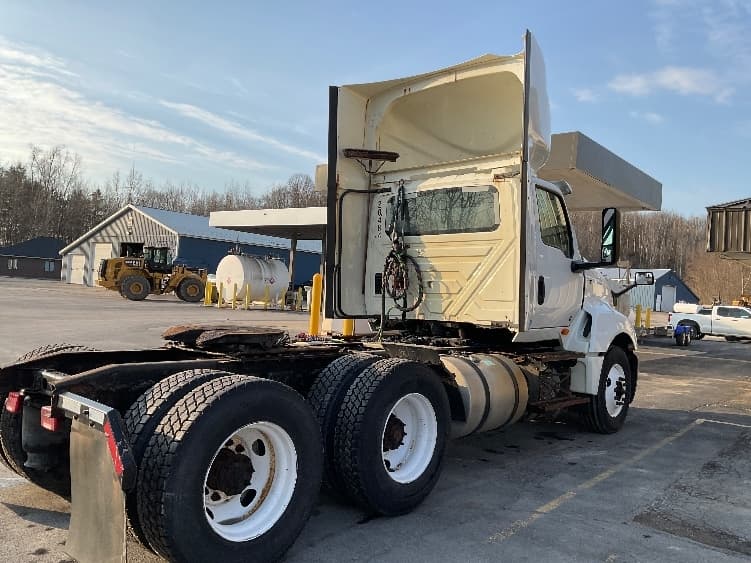 2020 International LT in Whitesboro, NY — photo 7