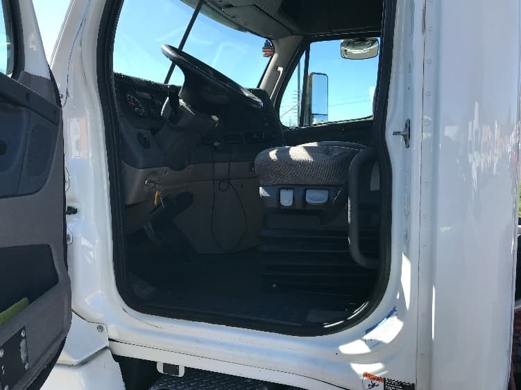 2018 Freightliner Cascadia in Piqua, OH — photo 9