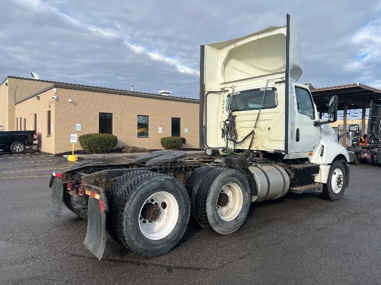 2020 International LT in Rochester, NY — photo 7