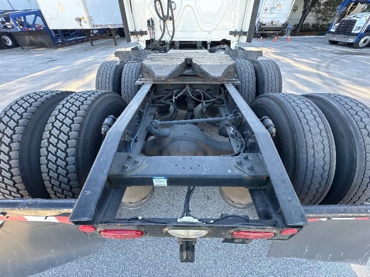 2024 Freightliner Cascadia in Medley, FL — photo 6