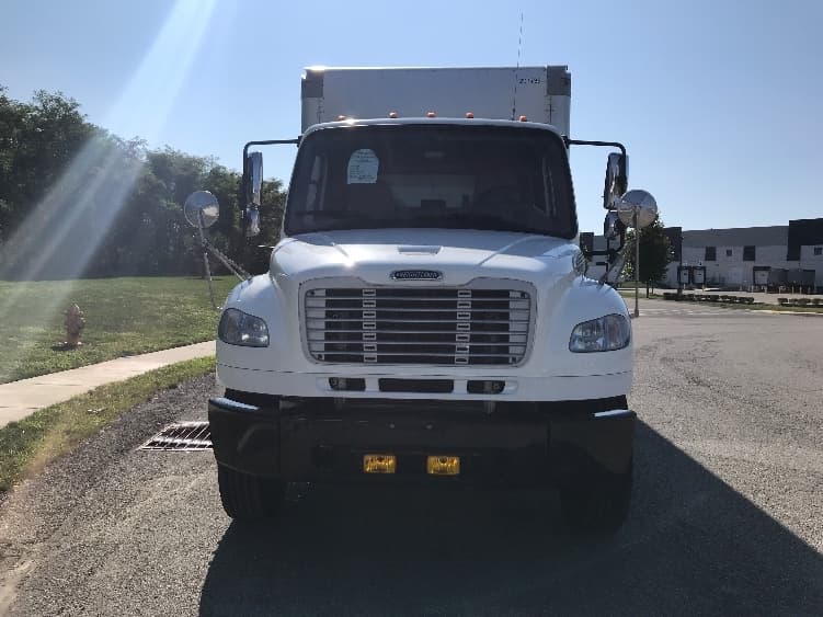 2019 Freightliner M2 106 in Akron, OH — photo 2