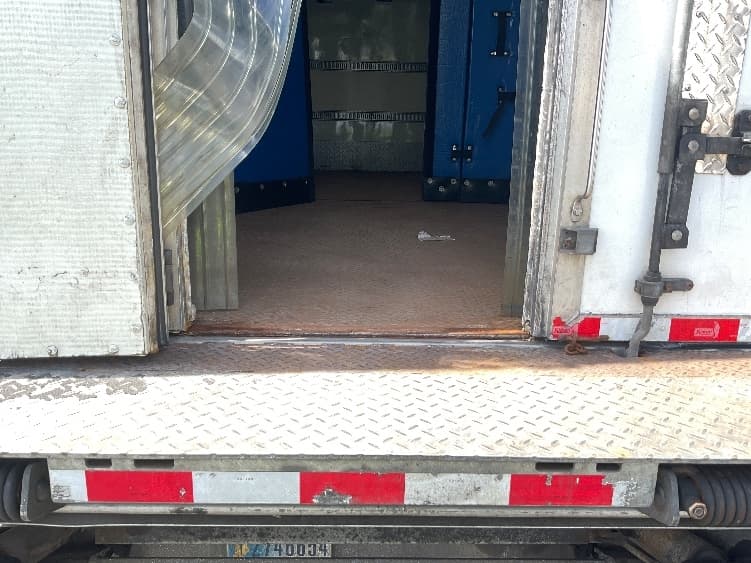 2019 Hino 338 in Harrisburg, PA — photo 10