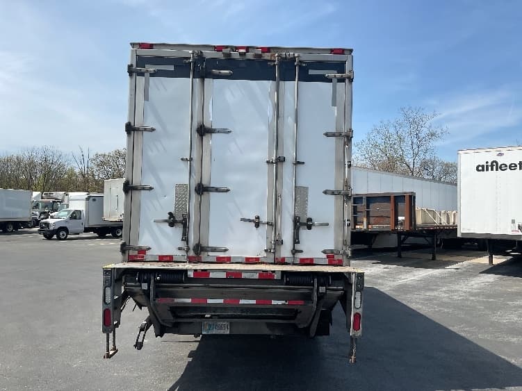 2019 Hino 338 in Harrisburg, PA — photo 7