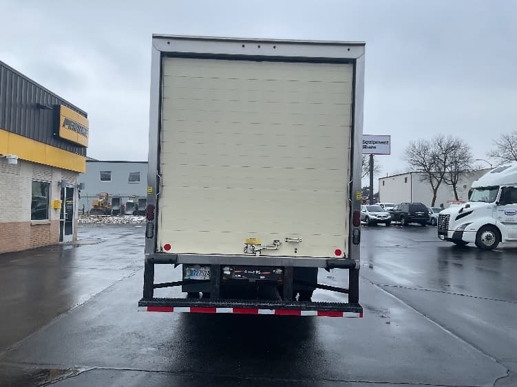 2019 Freightliner M2 106 in Milwaukee, WI — photo 7