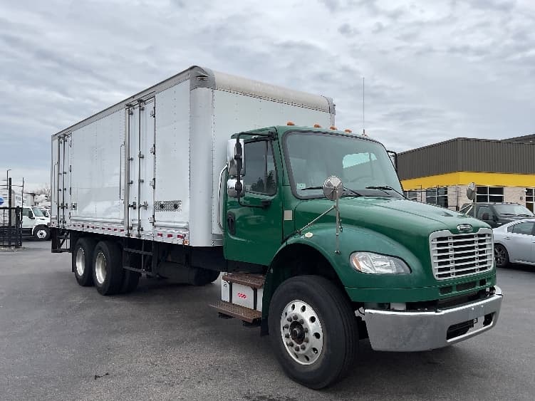 2019 Freightliner M2 106