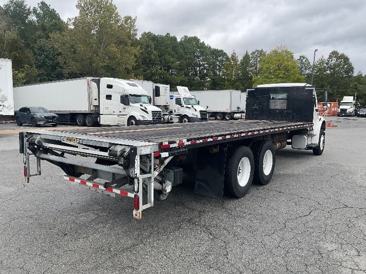 2019 Freightliner M2 106 in Little Rock, AR — photo 10