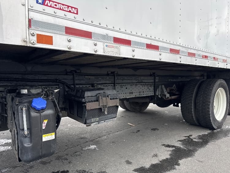 2019 Isuzu NRR in West Sacramento, CA — photo 5