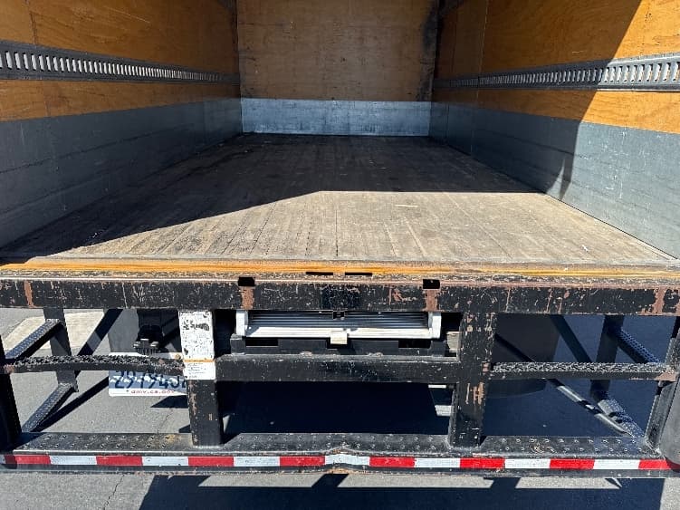 2019 Freightliner M2 106 in West Sacramento, CA — photo 10