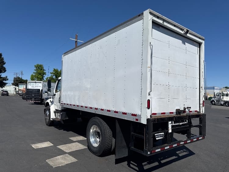 2019 Freightliner M2 106 in West Sacramento, CA — photo 6