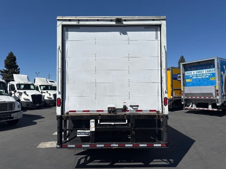2019 Freightliner M2 106 in West Sacramento, CA — photo 7