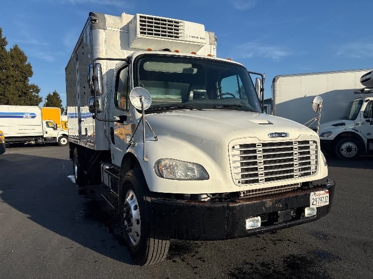 2019 Freightliner M2 106